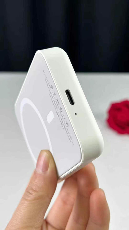 iPhone Magnetic Power Bank ⚡
