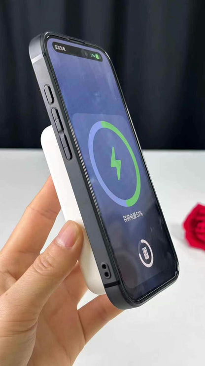 iPhone Magnetic Power Bank ⚡